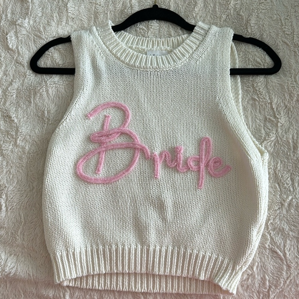 Le Lis Bride Sweater Tank Top